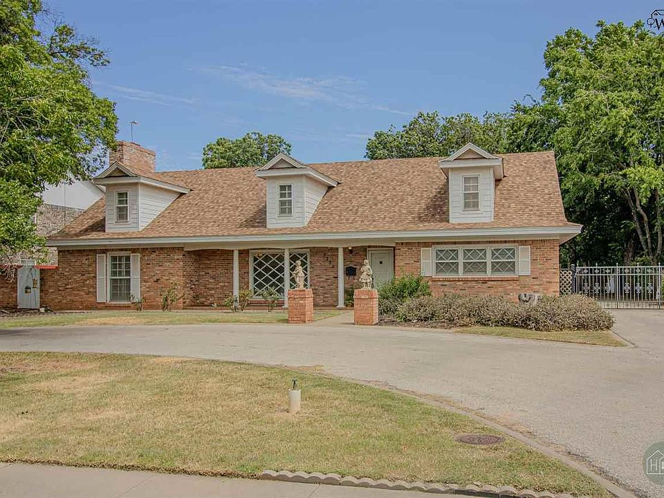 1st image of 2222 Paradise St