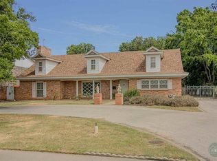 2222 Paradise St, Vernon, TX 76384