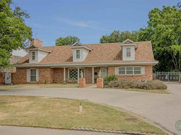 2222 Paradise St, Vernon, TX 76384