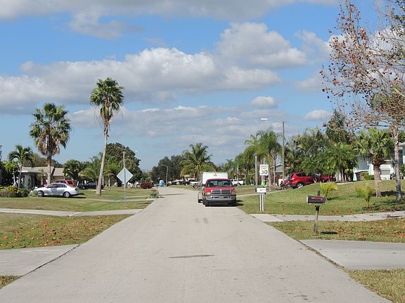 5th image of 20 NE 10th Ave