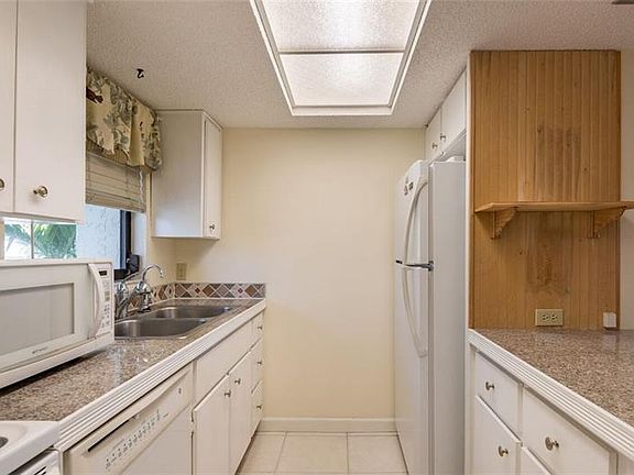 4th image of 1461 Aqui Esta Dr APT B6