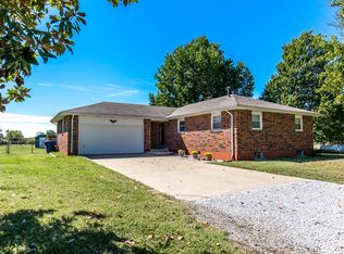 8182 W Farm Road 124, Springfield, MO 65802