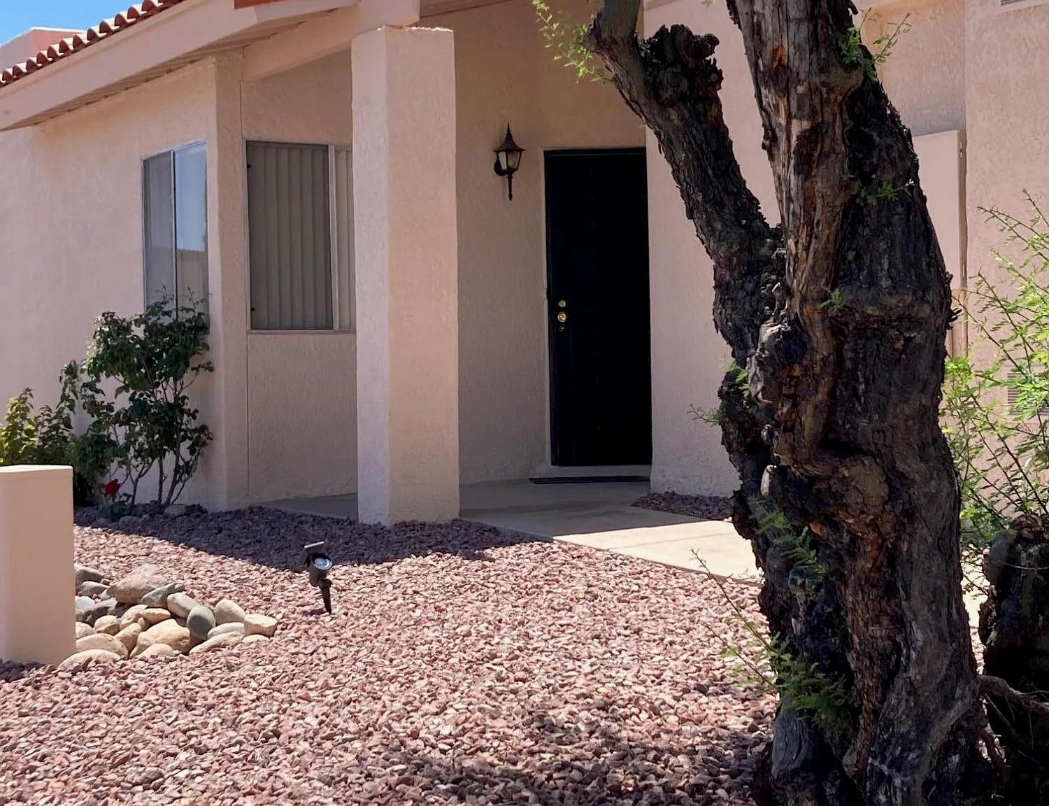2 bed, 2.0 bath, 1060 sqft, $1,675 — Photo 2