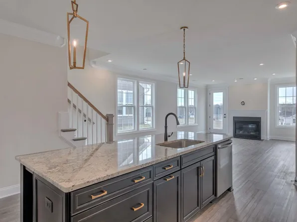 328 Bayberry Ln, Zion Crossroads, VA 22942