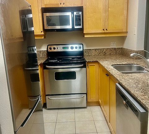 2nd image of 3550 Lebon Dr Unit 6220