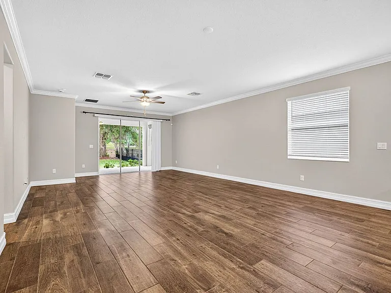 19462 Forest Garden Ct — Photo 11