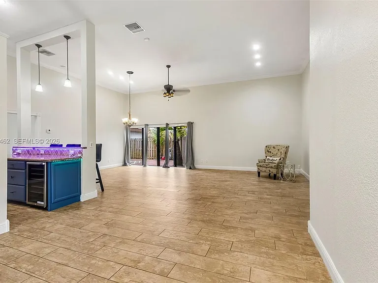 2731 S Parkview Dr — Photo 12