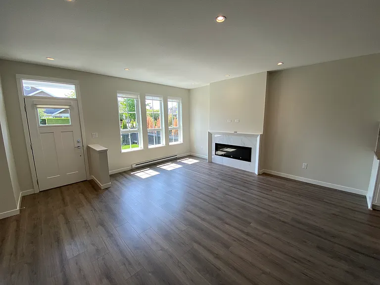 5311 Admiral Way #124 — Photo 6
