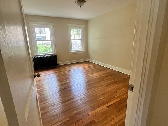 5th image of 101 Biddle Ave Floor 1