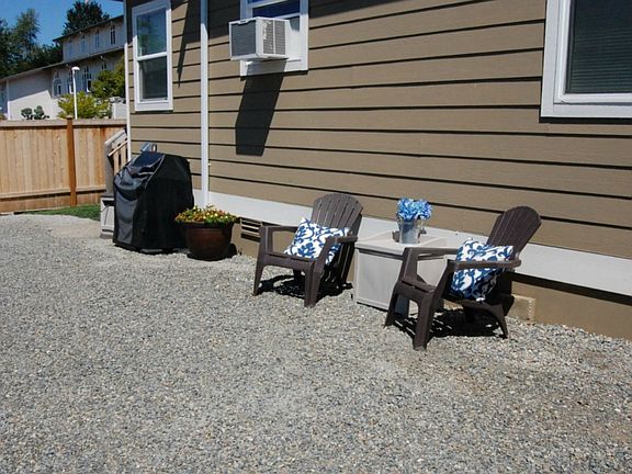 4th image of 25724 Lawson St