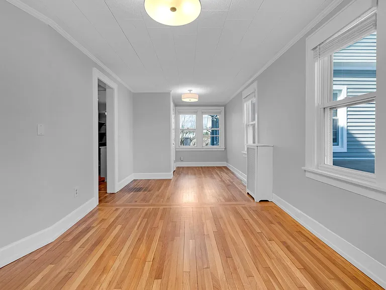 8 Kent Place Blvd #2 — Photo 10