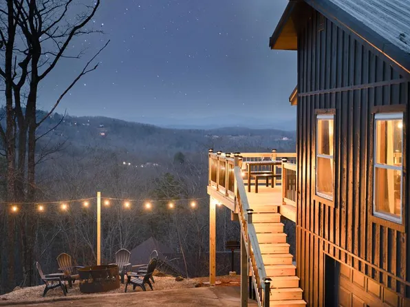 199 Highland Cir, Blue Ridge, GA 30513