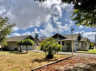 1235 Ross Hill Rd, Fortuna, CA 95540