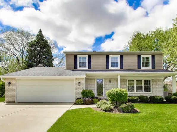 1113 Dawes St, Libertyville, IL 60048