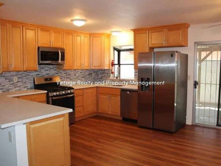 3142 Castellon Way — Photo 5