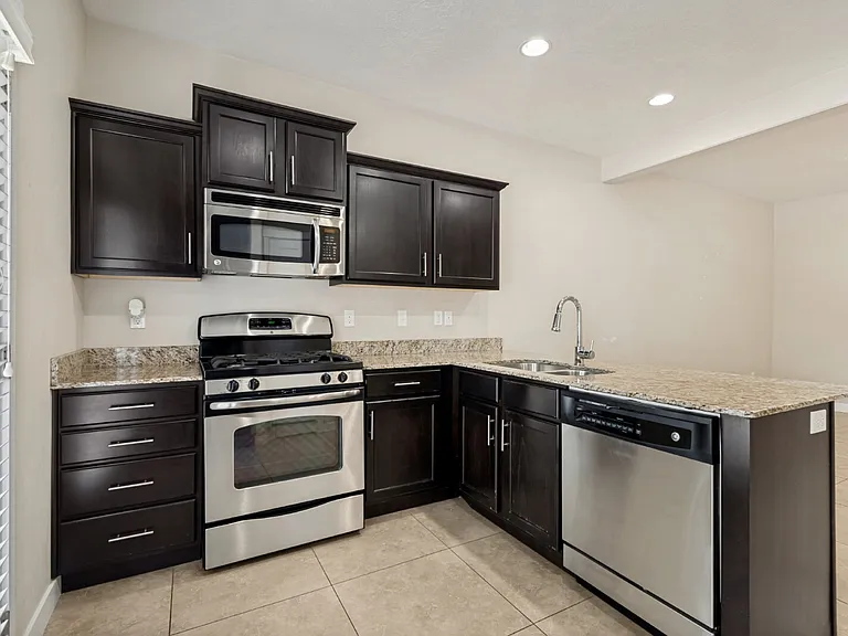 11234 S Summer Heights Dr — Photo 7