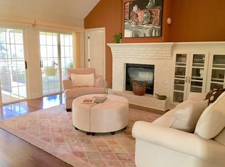210 W Davis Cup Ct, Saint Simons Island, GA 31522