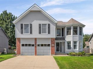 6418 Aminda St, Shawnee, KS 66226