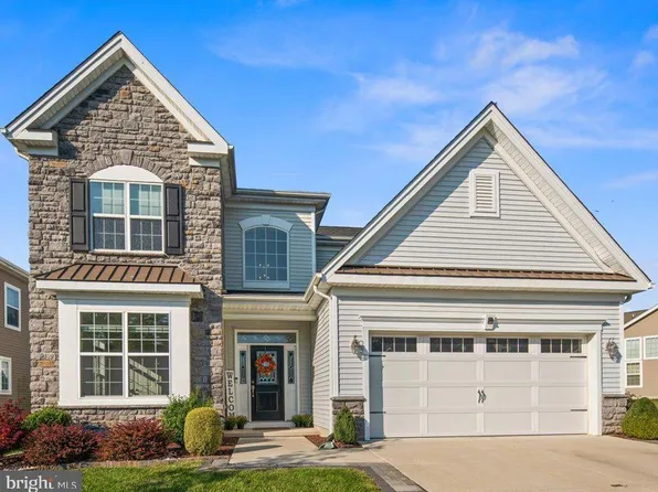 54 Davinci Dr, Monmouth Junction, NJ 08852