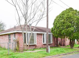 901 W Sylvia St, Beeville, TX 78102