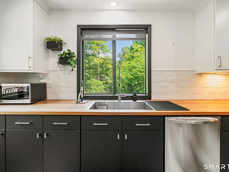 3 Burnett Rd — Photo 12