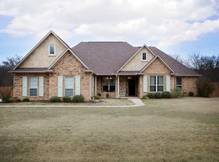 108 Silverhill Dr, Texarkana, TX 75503