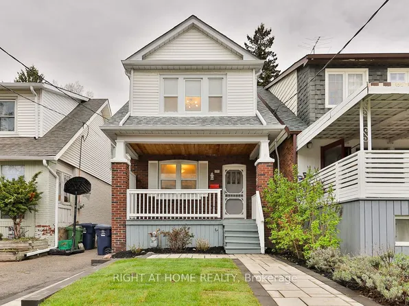 130 Springdale Blvd, Toronto, ON M4J 1W9