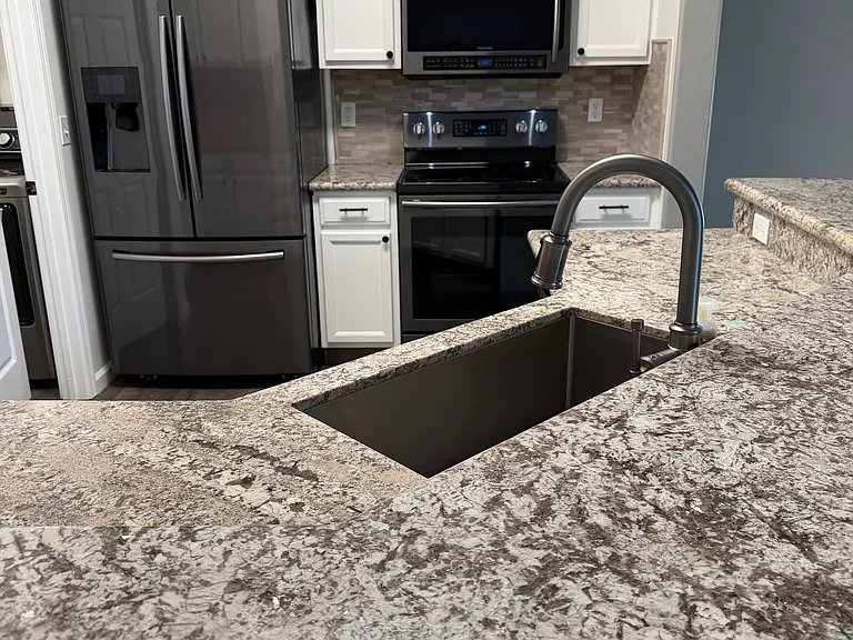 2315 Golden Ave — Photo 14