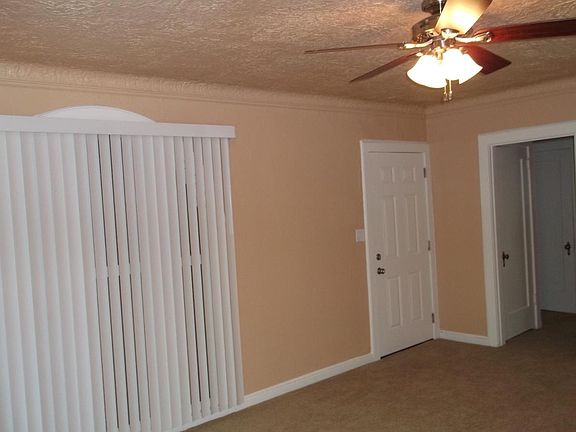 2nd image of 2241 W Capitol Ave