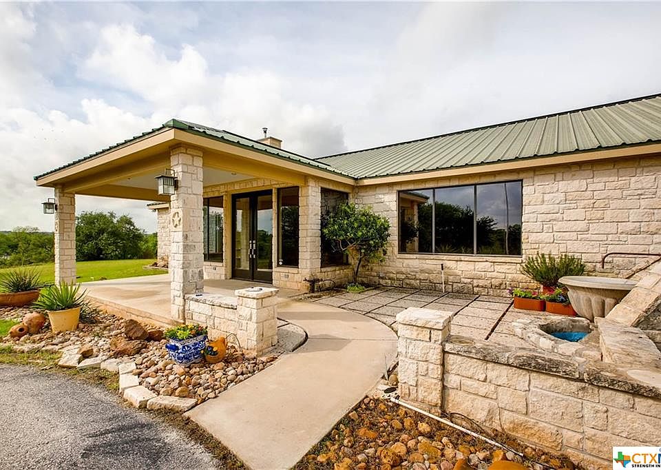 1st image of 3750 Mountain View Dr