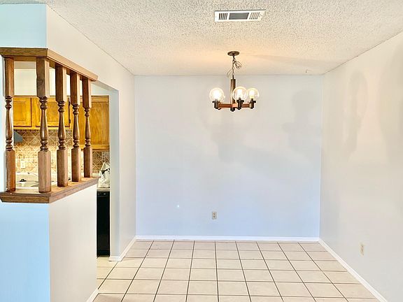 3rd image of 2300 W Michigan Ave APT 26