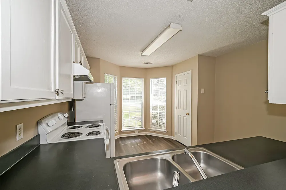 2 bed, 1293 sqft, $1,249 — Photo 4