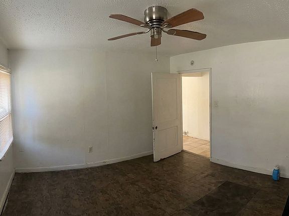 4th image of 5461 Hamilton Ave