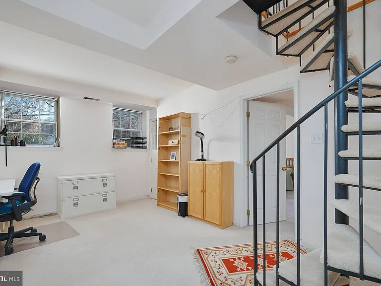 3630 39th St NW #B530 — Photo 21