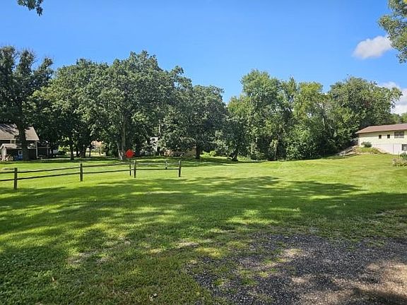4th image of 913 N 6th St