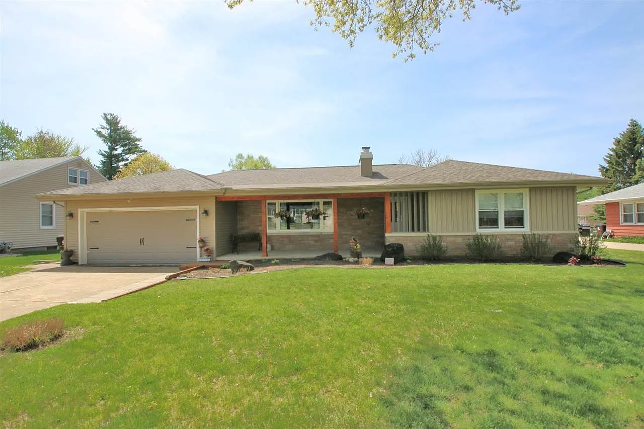 308 W Northland Ave photo 1