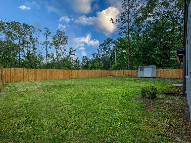 1623 Twin Oak Dr E — Photo 41