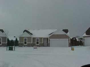 5423 Buffet Ct, Mishawaka, IN 46545