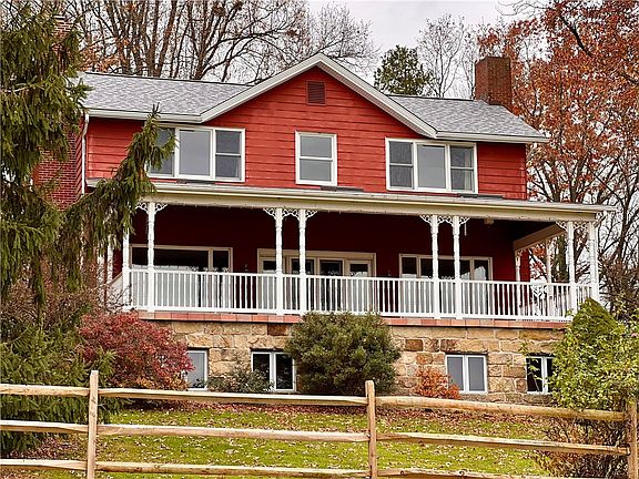 3rd image of 121 Brewer Rd