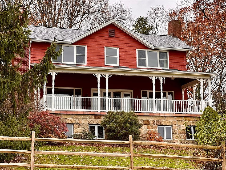 1st image of 121 Brewer Rd