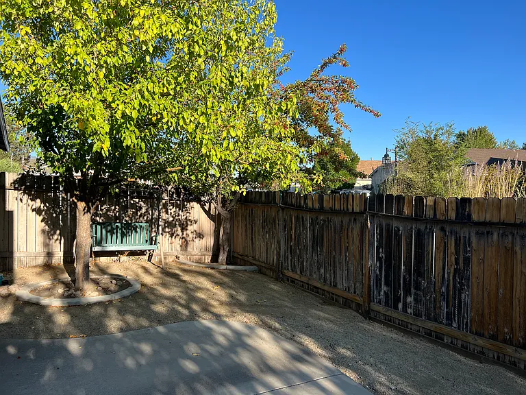 1990 Sierra Oaks Ct — Photo 32