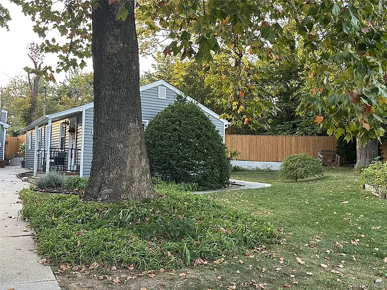 23 West Dr — Photo 15