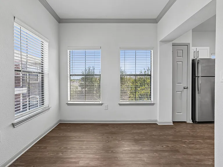 401 Teravista — Photo 28
