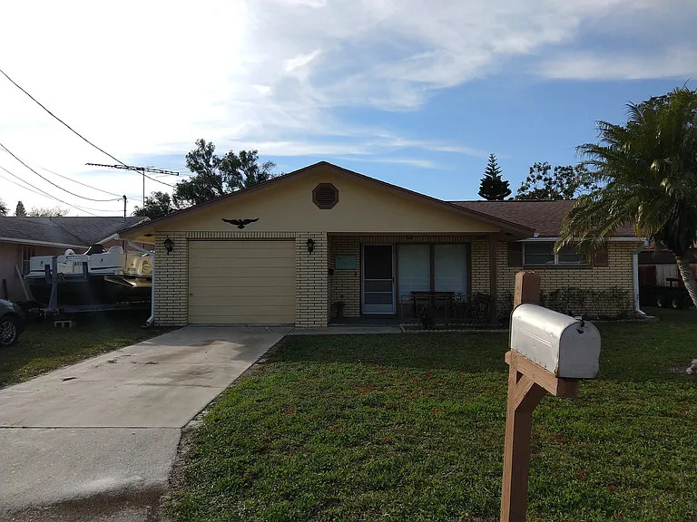 8703 Old Post Rd — Photo 1