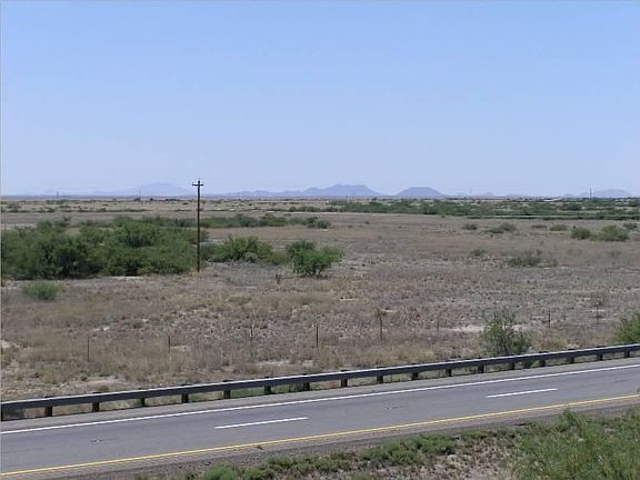 2nd image of 215 S Calle De Angeles