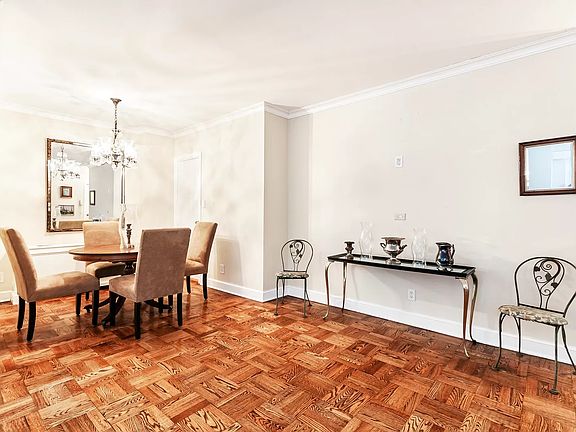 5th image of 60 Sutton Pl S #3JIN