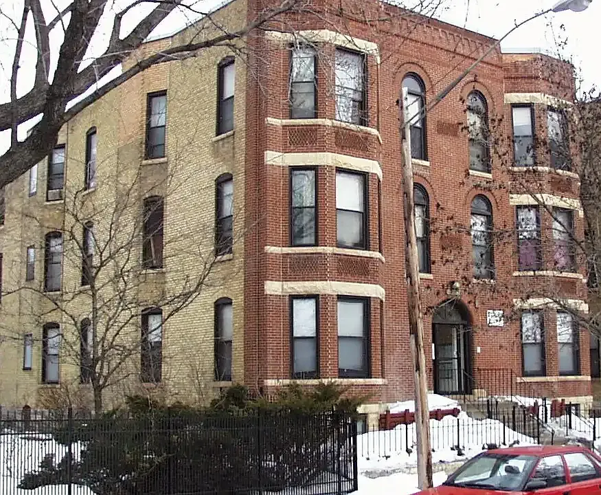 Building Photo 4