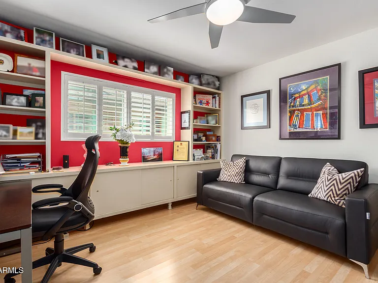 2909 E Las Rocas Dr — Photo 28