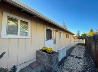 311 S Royal Ave, Eagle Pt, OR 97524