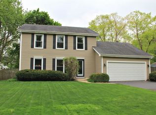 1316 Giese Rd, Batavia, IL 60510